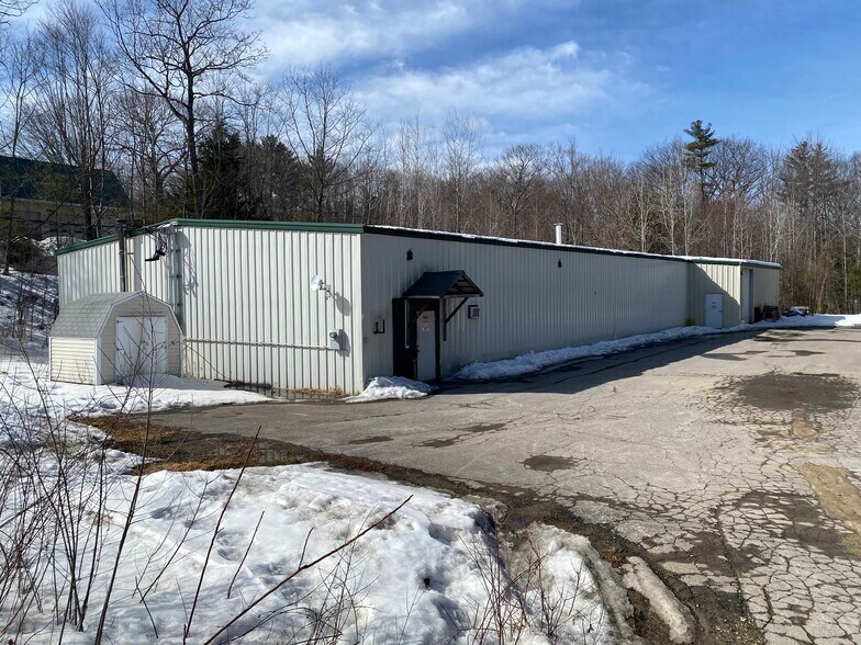 More Photos Of 24 Foundry Ave, Meredith Warehouse For Sale