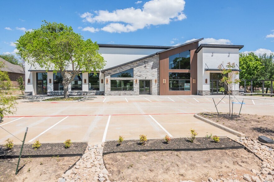 More Photos Of 120 Mitchell rd, Mansfield Medical For Lease