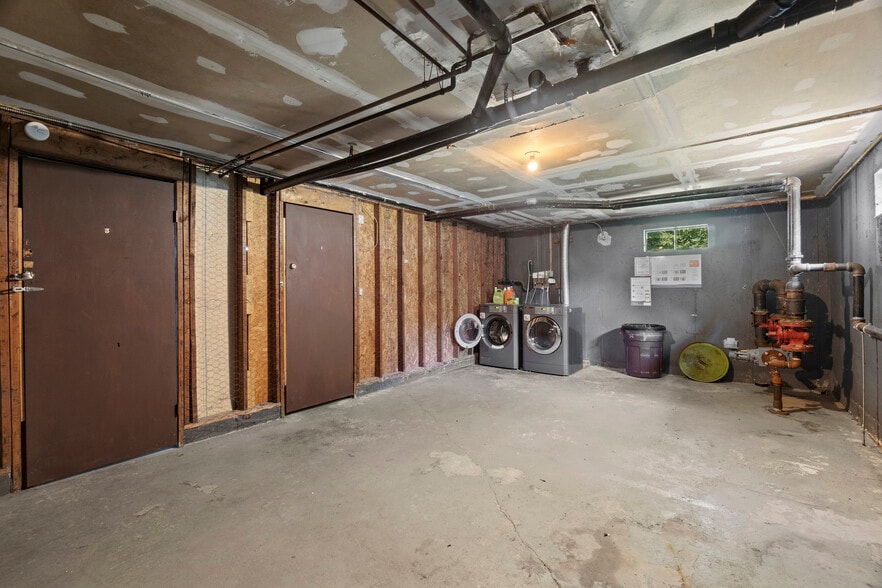 More Photos Of 162-164 Coe Ave, East Haven Apartments For Sale