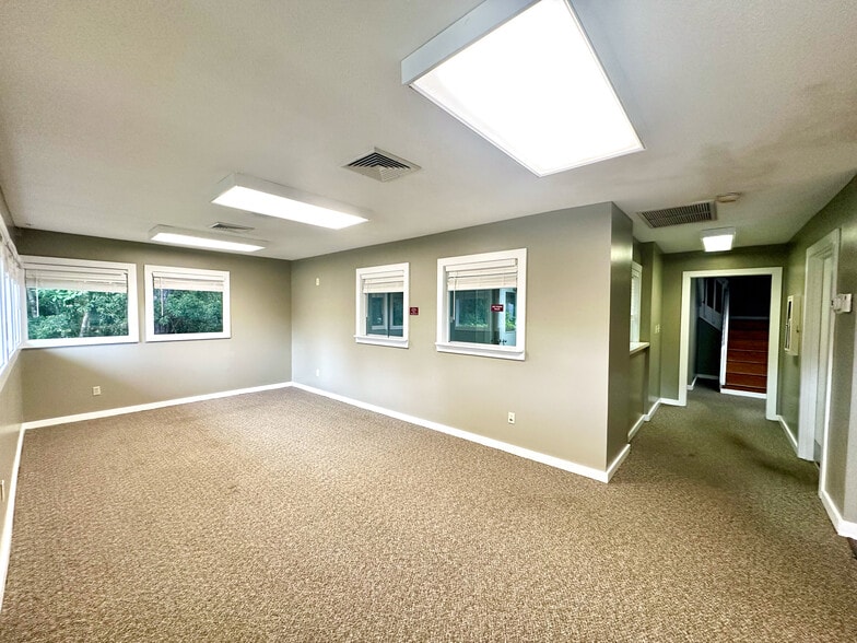 More Photos Of 8028 Myrtle Trace Dr, Conway Medical For Lease