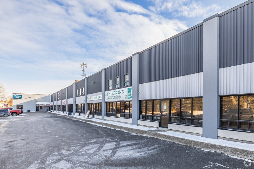 More Photos Of 60 Colonnade Rd, Nepean Flex For Lease