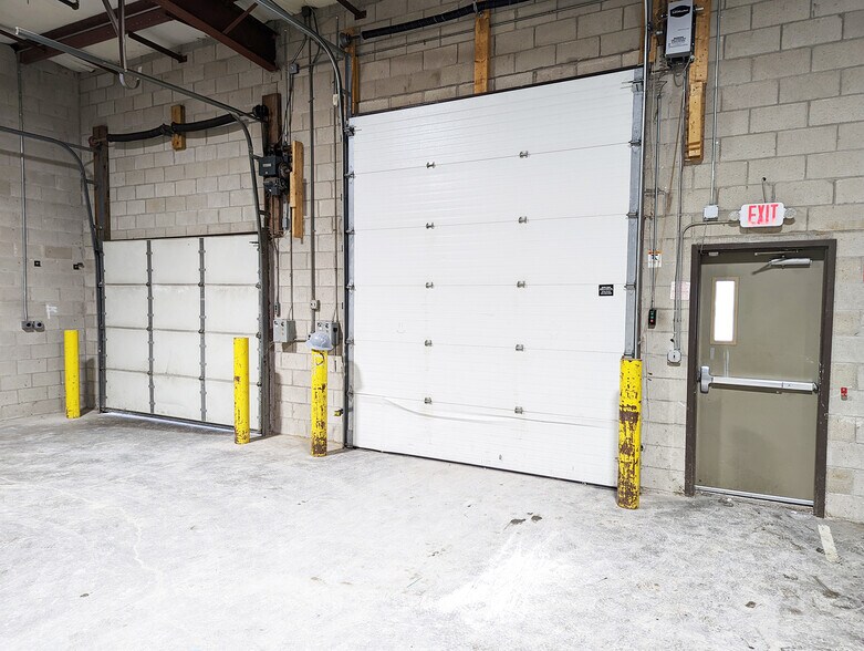 More Photos Of 165 Ledge St, Nashua Light Manufacturing For Lease