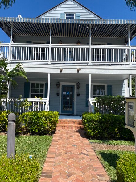 More Photos Of 102 NE 1st Ave, Delray Beach Office For Lease