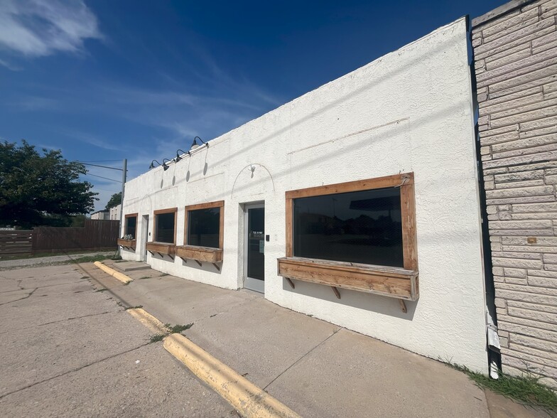 More Photos Of 7926 N May Ave, Oklahoma City Storefront Retail Office For Lease