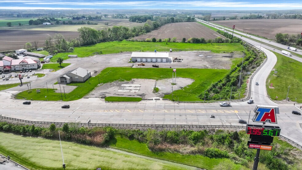 More Photos Of 10640 Lancaster Rd, Hebron Warehouse For Lease