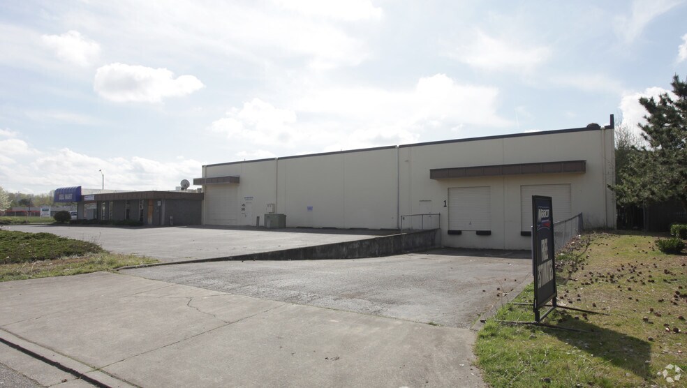 More Photos Of 345 Andover Park E, Tukwila Warehouse For Lease