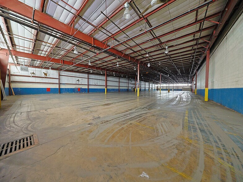More Photos Of 1 Cleveland St, Gordonsville Warehouse For Lease