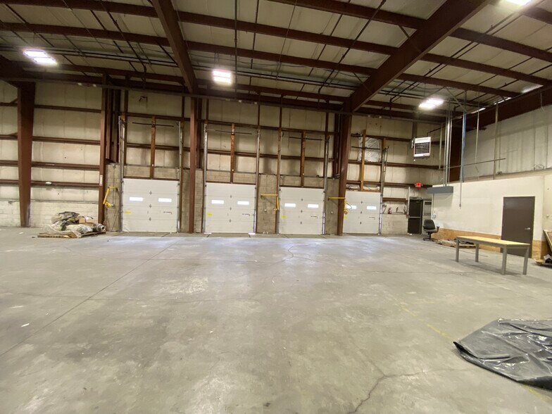 More Photos Of 24 Williams Way, Bellingham Research And Development For Lease