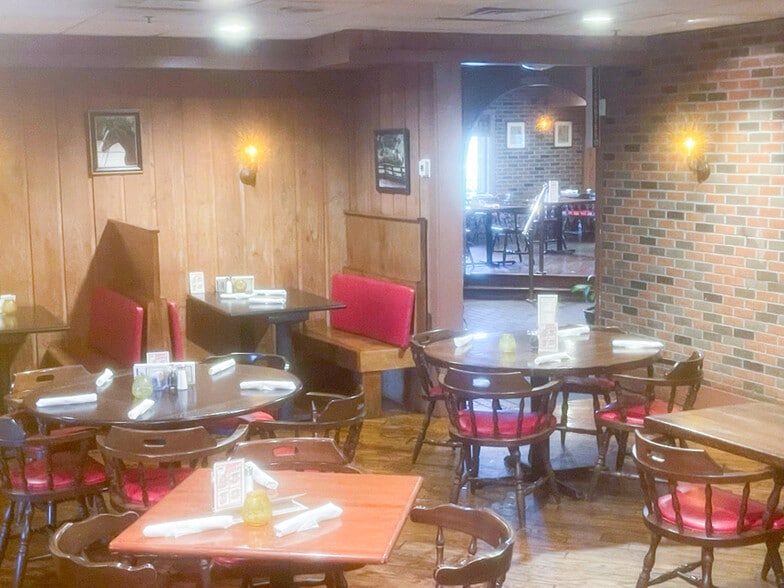 More Photos Of 2095 S Kirk Rd, Geneva Restaurant For Sale