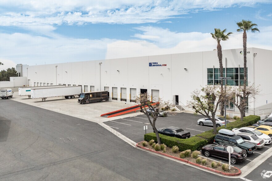 Primary Photo Of 6545-6549 Caballero Blvd, Buena Park Distribution For Lease
