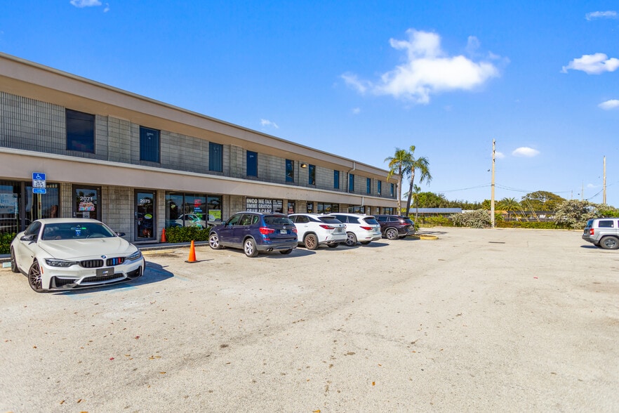 More Photos Of 2025 N Dixie Hwy, Pompano Beach Storefront Retail Office For Sale