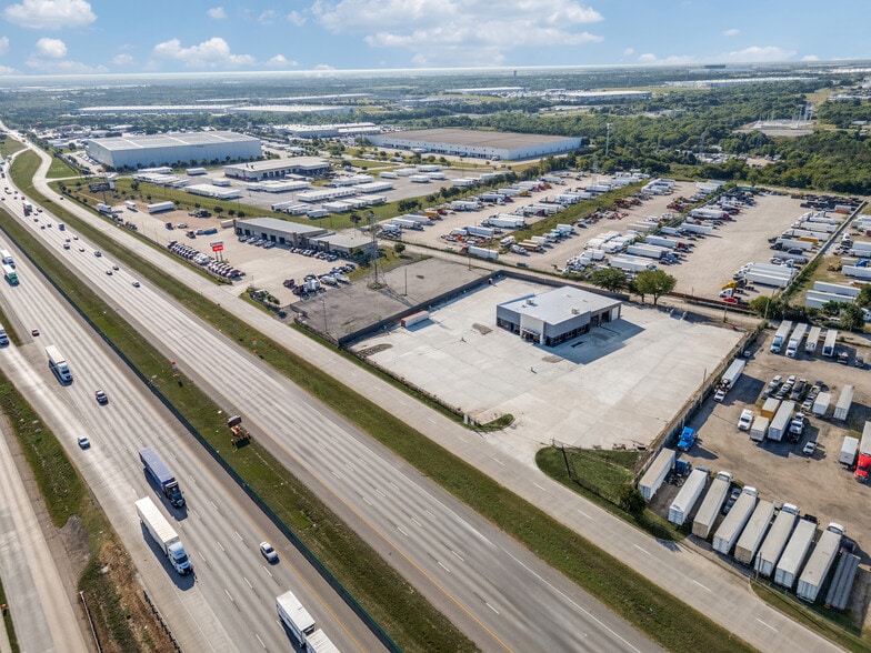 More Photos Of 34930 Lyndon B Johnson Fwy, Dallas Industrial For Lease