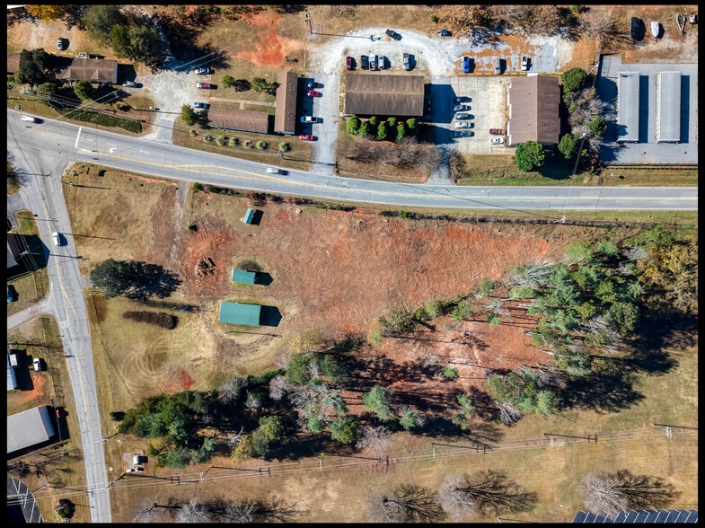 More Photos Of 101 S Cove Rd, Seneca Land For Sale