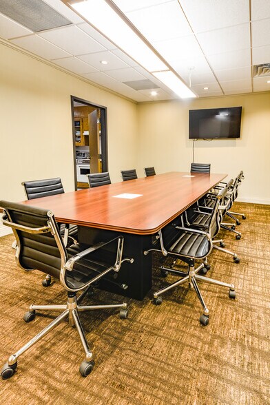 More Photos Of 650 S Shackleford Rd, Little Rock Coworking Space