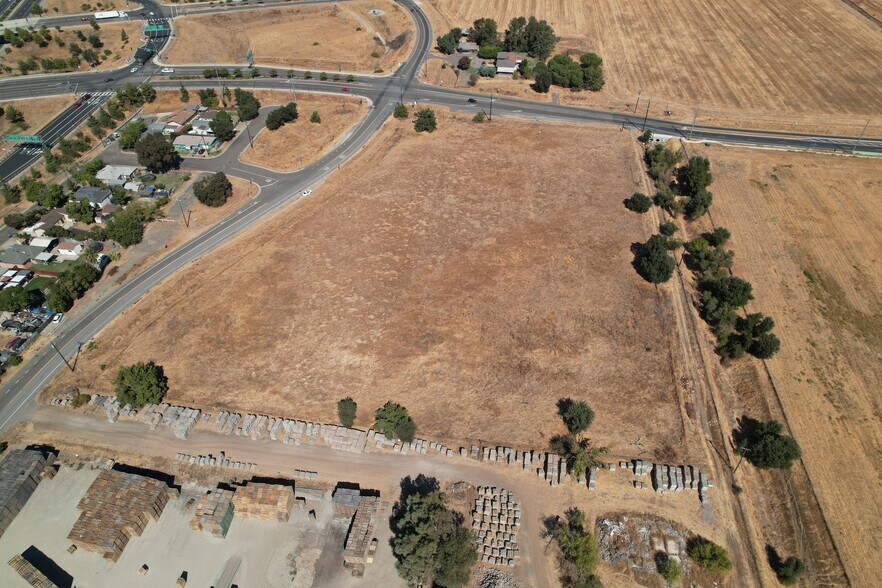 More Photos Of Boessow Rd, Galt Land For Sale