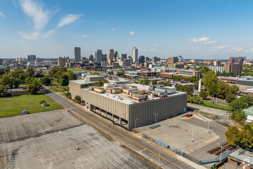 More Photos Of 495 Union Ave, Memphis Office For Sale