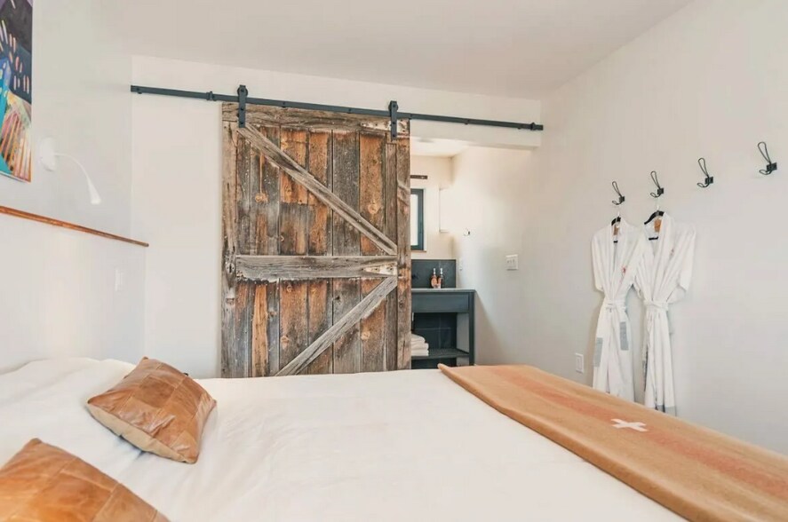 More Photos Of 31335 Ee 26 Rd, Naturita Hotel For Sale