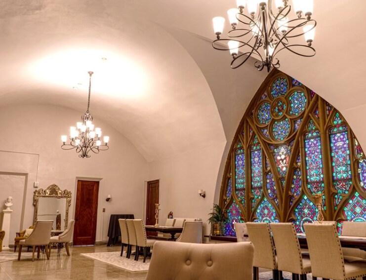 More Photos Of 400 NE Perry Ave, Peoria Theater Concert Hall For Sale