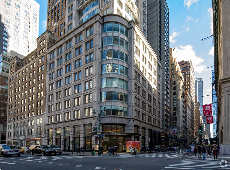 More Photos Of 461 Fifth Ave, New York Office For Lease