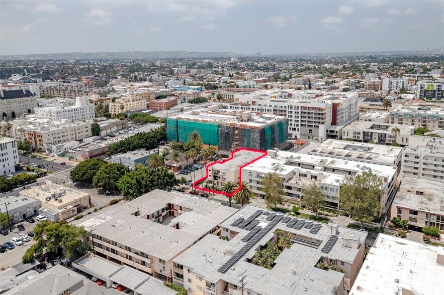 More Photos Of 741 S Hobart Blvd, Los Angeles Apartments For Sale