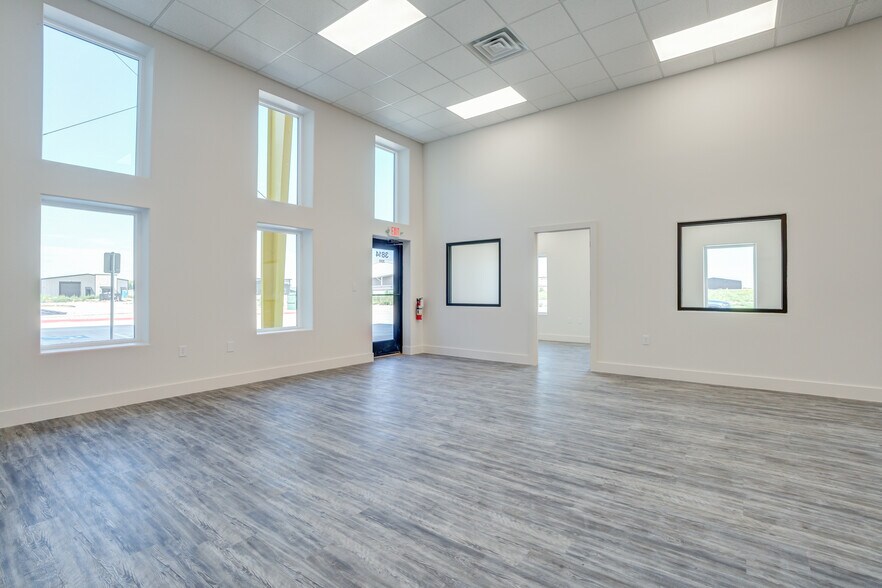 More Photos Of 3814 County Road 1350, Lubbock Distribution For Sale