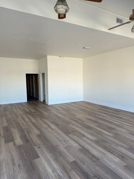 More Photos Of 4601 S Sherwood Forest Blvd, Baton Rouge Storefront Retail Office For Sale