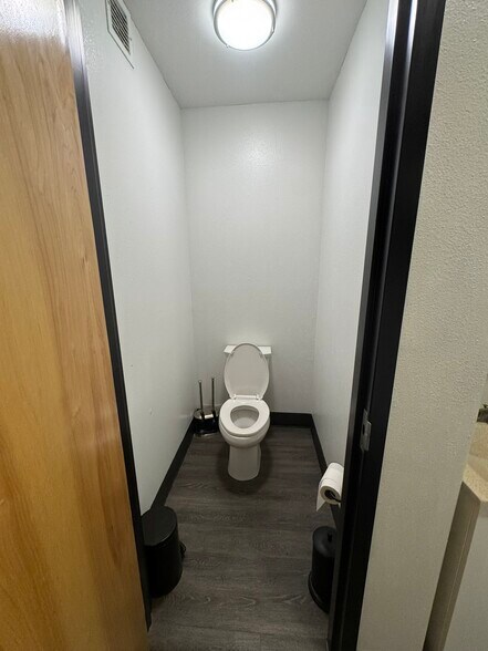 More Photos Of 7560 Rangewood Dr, Colorado Springs Medical For Lease