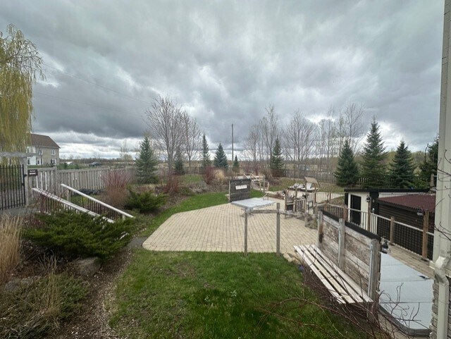 More Photos Of 1998-2006 Phelan Rd W, Ottawa Hotel For Lease