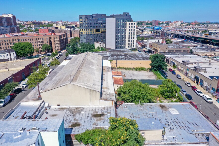 More Photos Of 450 Timpson Pl, Bronx Warehouse For Lease