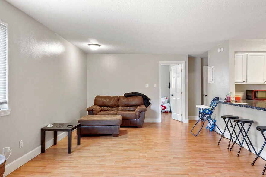 More Photos Of 316 E Brookside, Colorado Springs Apartments For Sale