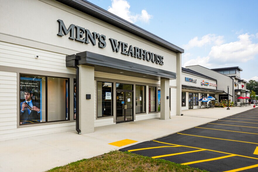 More Photos Of 7810-7874 Mineral Point Rd, Madison Unknown For Lease