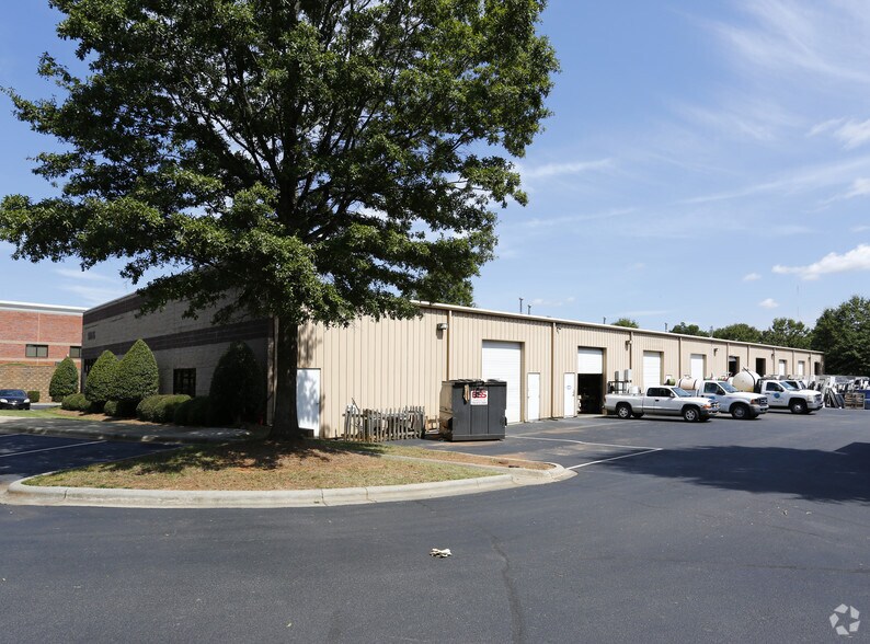 More Photos Of 10616 Bailey Rd, Cornelius Light Manufacturing For Lease