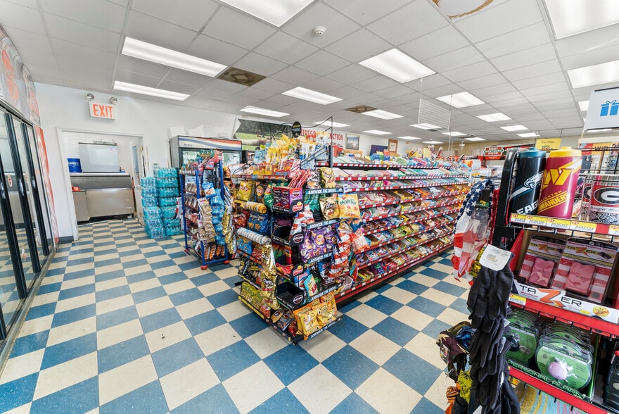 More Photos Of 26127 GA Highway 57 S, Metter Service Station For Sale