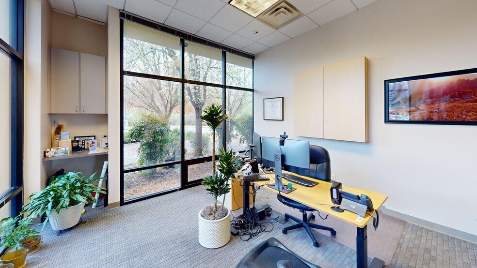 More Photos Of 105 Foss Creek Cir, Healdsburg Medical For Lease