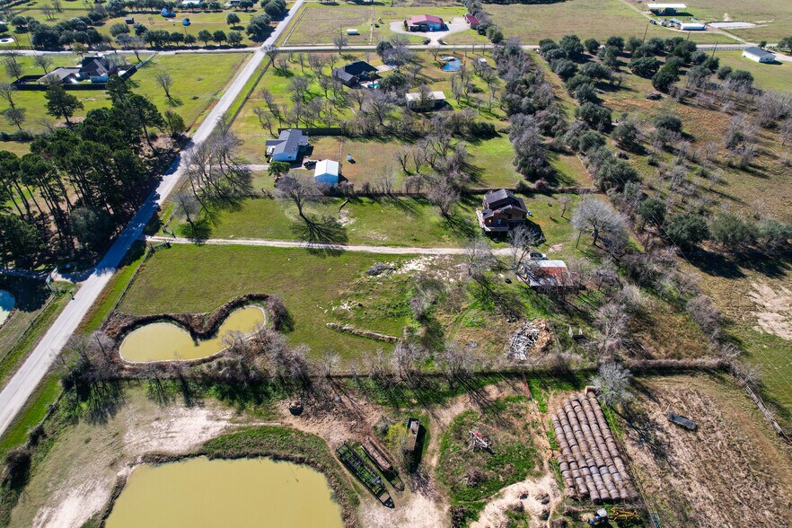 More Photos Of 6250 N Mallard Dr, Fulshear Land For Lease