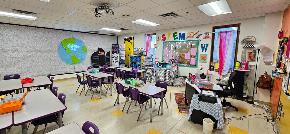 More Photos Of 8146 E Shelby Dr, Memphis Schools For Sale