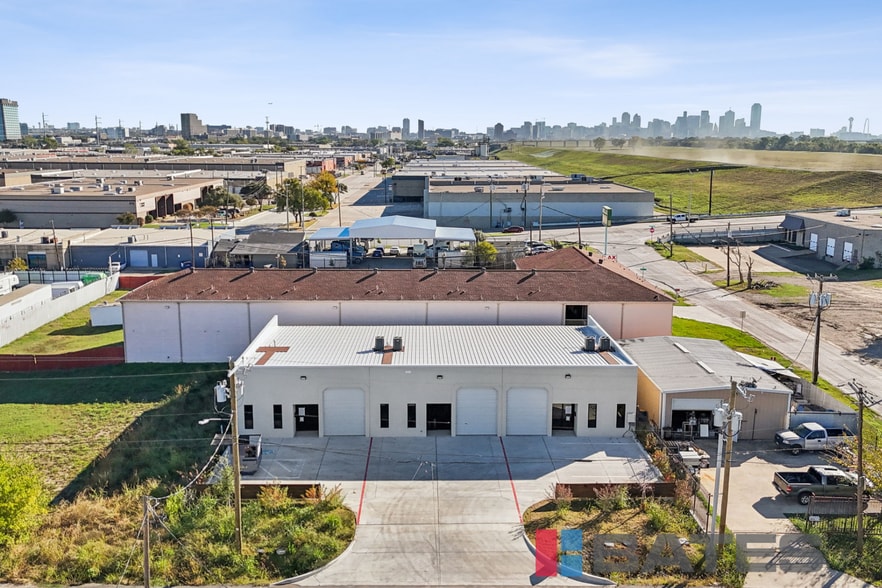 More Photos Of 4710 Carol Ln, Dallas Distribution For Lease