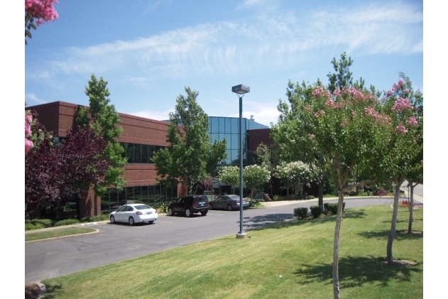 Primary Photo Of 2525 Airpark Dr, Redding Office For Lease