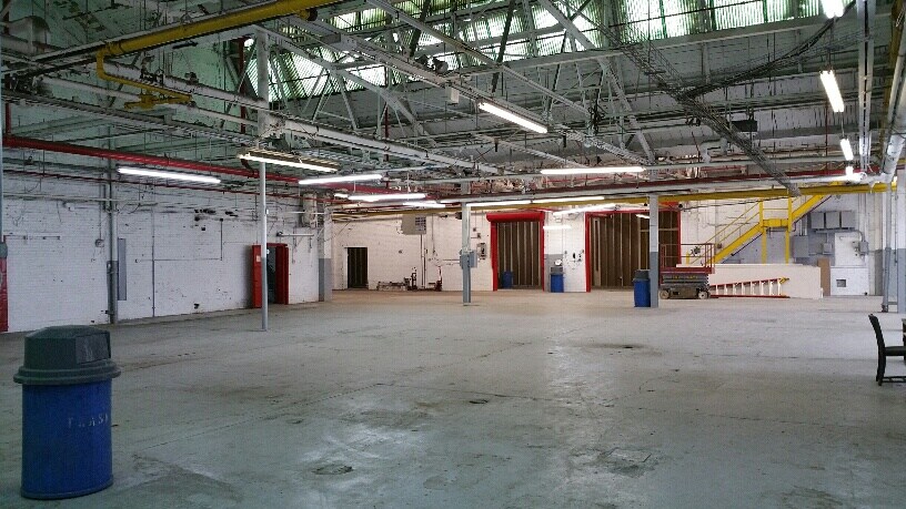 More Photos Of 3333 W Harrison St, Chicago Manufacturing For Lease
