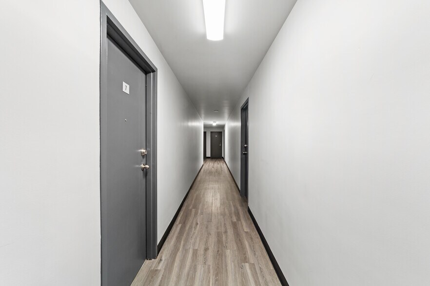More Photos Of 1105 2nd Ave, Akron Apartments For Sale