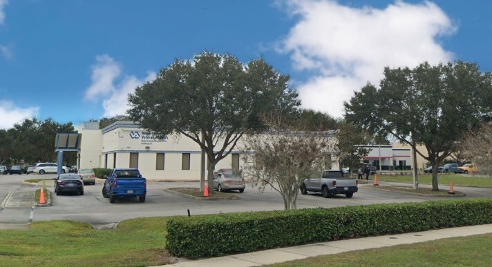 Primary Photo Of 4231 S Pipkin Rd, Lakeland Medical For Sale