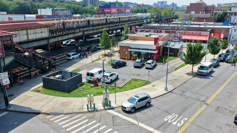 More Photos Of 5805 Broadway, Bronx Fast Food For Sale