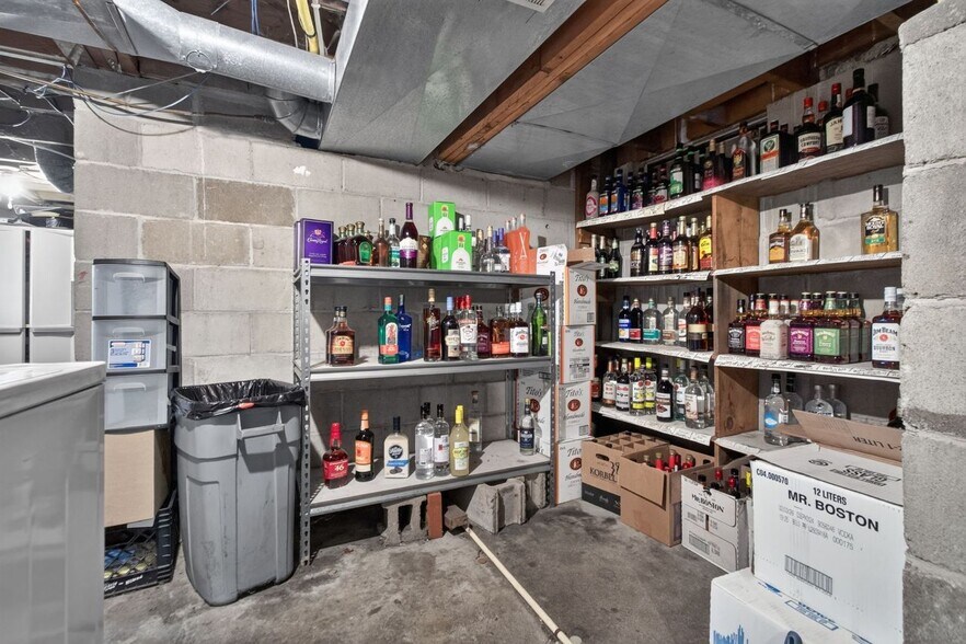 More Photos Of 133 E Main St, Embarrass Specialty For Sale