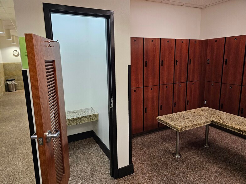More Photos Of 140 Eglin Pky SE, Fort Walton Beach Health Club For Sale
