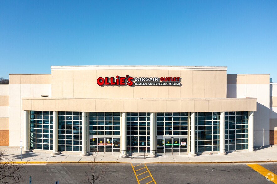 More Photos Of 1238 Putty Hill Ave, Towson General Retail For Lease