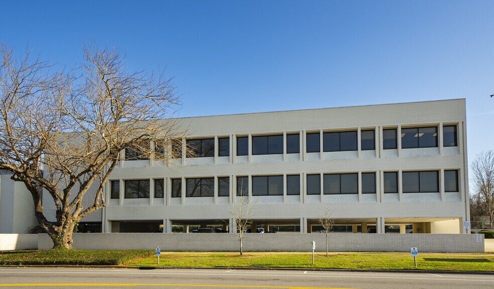 More Photos Of 1022 Calhoun St, Columbia Medical For Sale