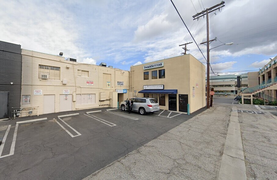 More Photos Of 11418 Moorpark St, North Hollywood Supermarket For Lease