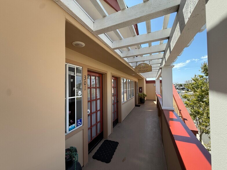 More Photos Of 34080 Golden Lantern St, Dana Point Office For Lease