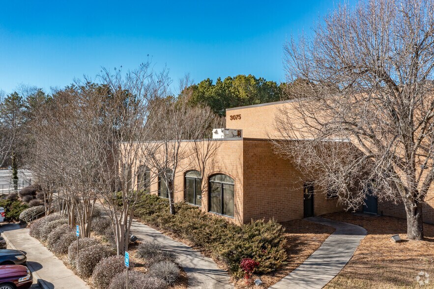 More Photos Of 3075 N Lanier Pky, Decatur Warehouse For Lease