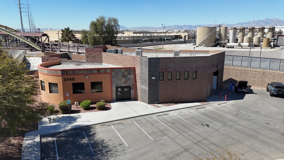 More Photos Of , North Las Vegas Industrial For Sale